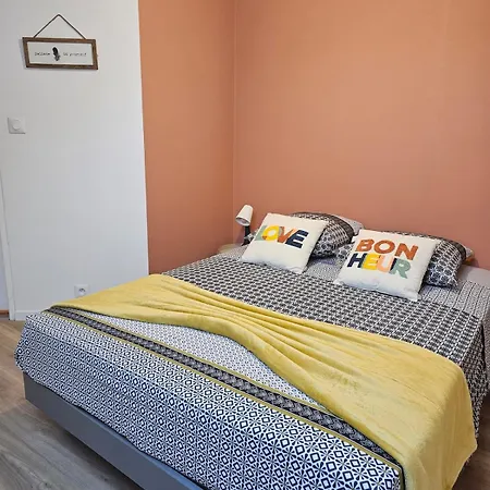 Le Relais 19 Centre Bourg T4 100m2 - 4min A Puy Dufou *